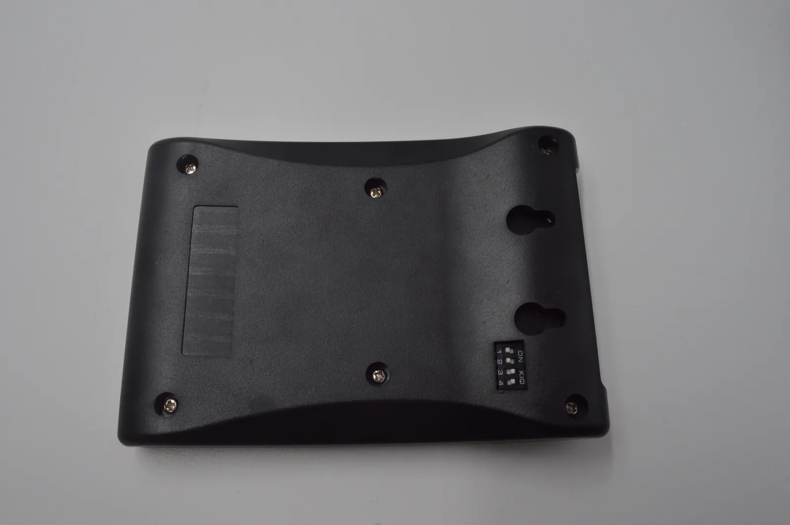 TagTrack D100 desktop RFID reader