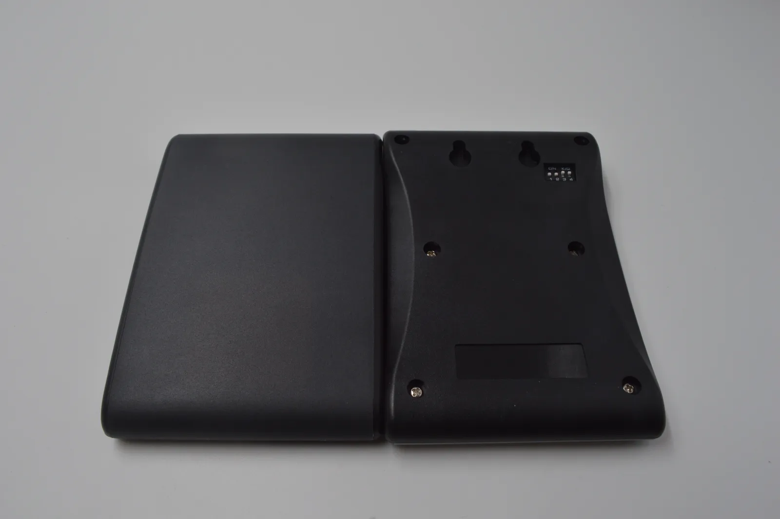 TagTrack D100 desktop RFID reader — photo 2